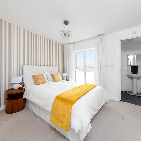 Royal House Wolverhampton - Perfect For Contractors & Large Groups מראה חיצוני תמונה