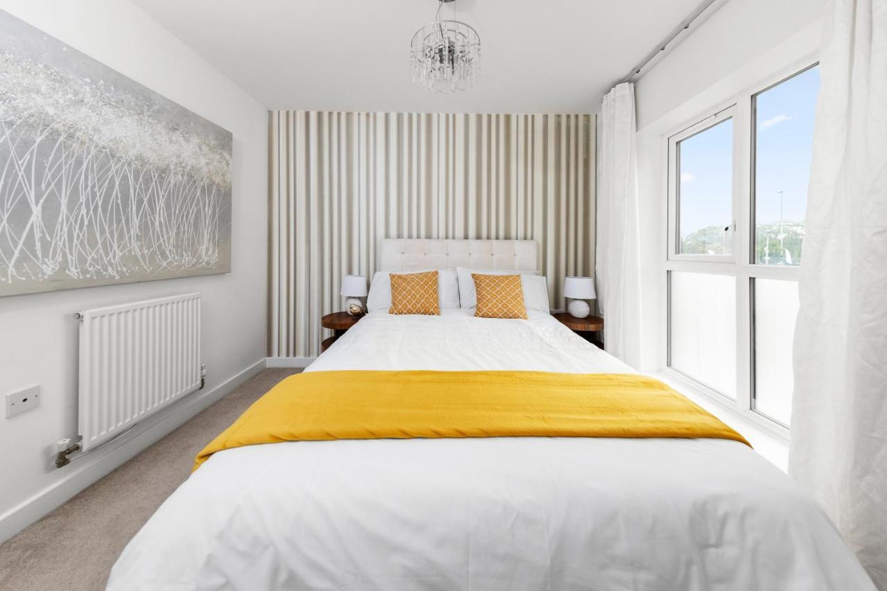 Royal House Wolverhampton - Perfect For Contractors & Large Groups מראה חיצוני תמונה
