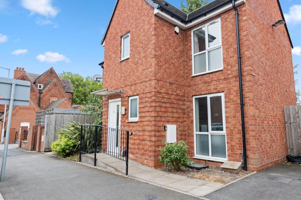 Royal House Wolverhampton - Perfect For Contractors & Large Groups מראה חיצוני תמונה